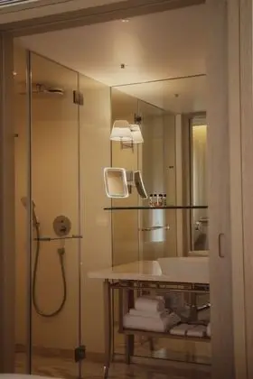 Deluxe Tek Büyük veya İki Ayrı Yataklı Oda