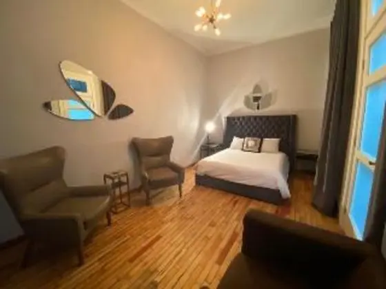 SUITE