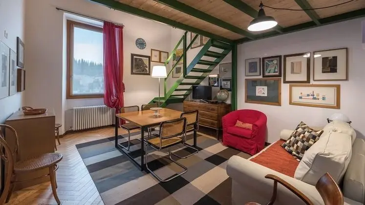 Deluxe Dubleks, Sigara İçilmez (Suite Isolo)