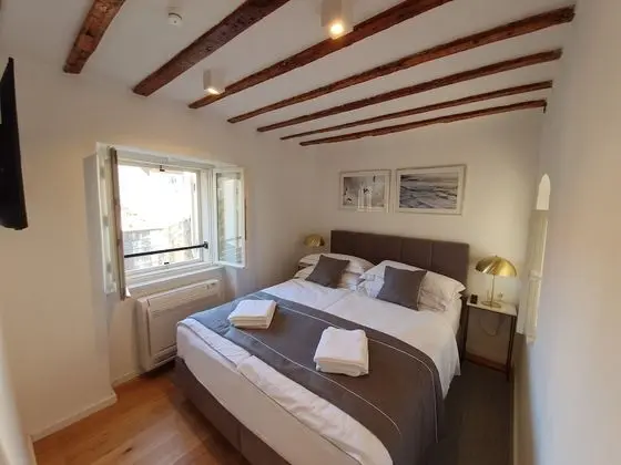 Deluxe Tek Büyük Yataklı Oda, Şehir Manzaralı