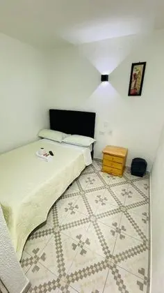 Basic Tek Büyük Yataklı Oda