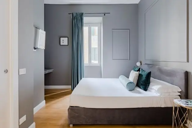 Deluxe Tek Büyük Yataklı Oda, Buzdolabı, Bahçe Manzaralı