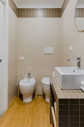 Deluxe Tek Büyük Yataklı Oda, Buzdolabı, Bahçe Manzaralı