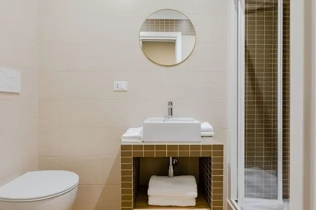 Deluxe Tek Büyük Yataklı Oda, Buzdolabı, Bahçe Manzaralı