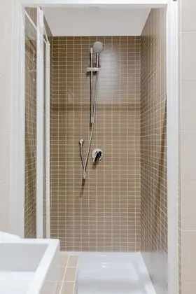 Deluxe Tek Büyük Yataklı Oda, Buzdolabı, Bahçe Manzaralı