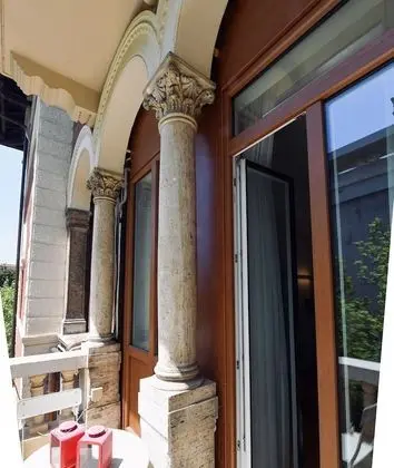 Junior Süit (with balcony)