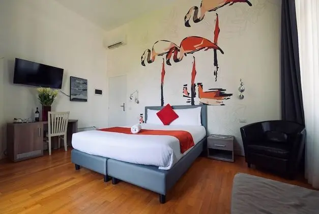 Junior Üç Kişilik Oda