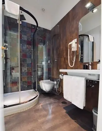 Superior Tek Büyük veya İki Ayrı Yataklı Oda