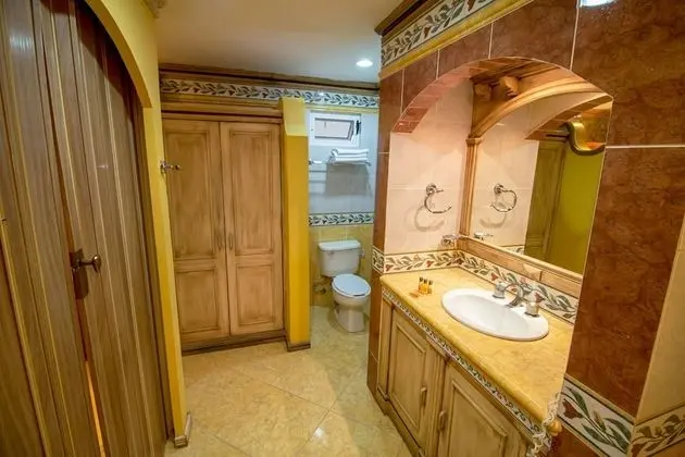 Deluxe Süit, 1 En Büyük (King) Boy Yatak