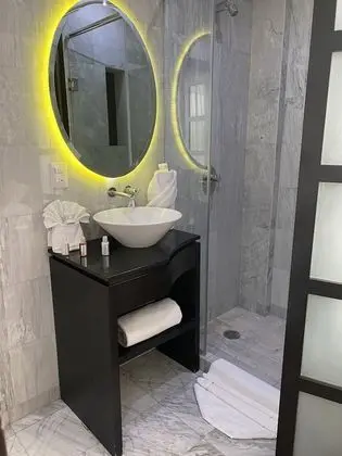 Çatı Katı Süiti (Penthouse)
