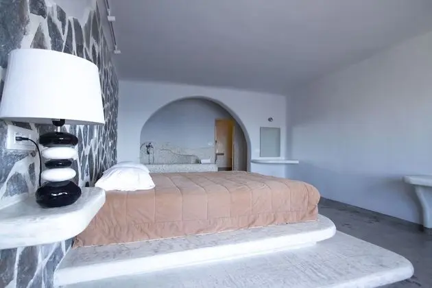 Elegant Suite Caldera View