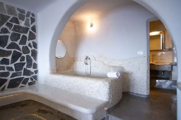 Elegant Suite Caldera View