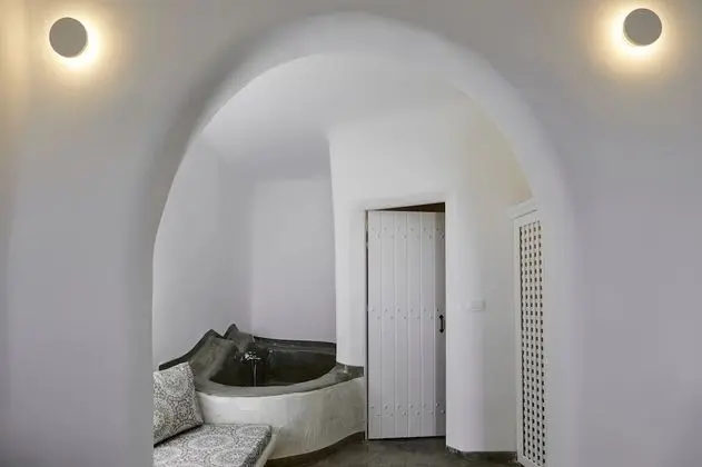 Elegant Suite Caldera View