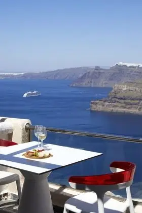 Elegant Suite Caldera View