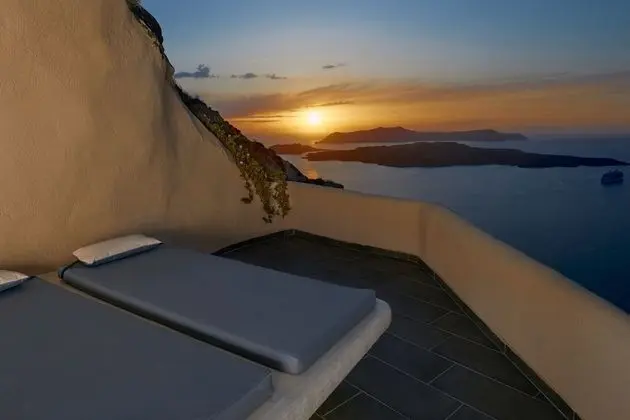 Gods Divine Suite indoor pool with hot tub and Caldera View