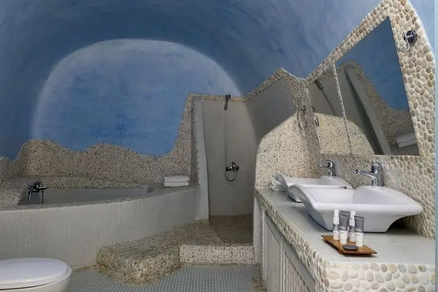 Gods Divine Suite indoor pool with hot tub and Caldera View