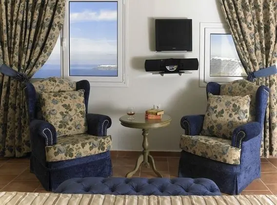 VIP Suite outdoor hot tub, Caldera View