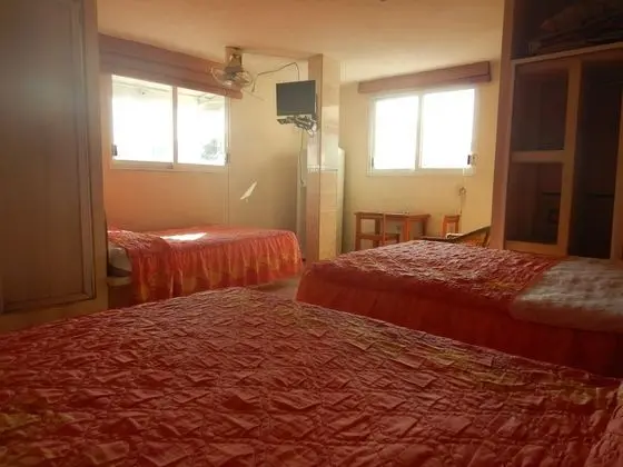 Basic Üç Kişilik Oda, Birden Çok Yatak, Sigara İçilebilir, Kısmi Deniz Manzarası