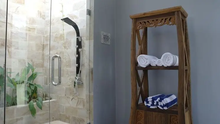 Süit, Teras, Bahçe Manzaralı