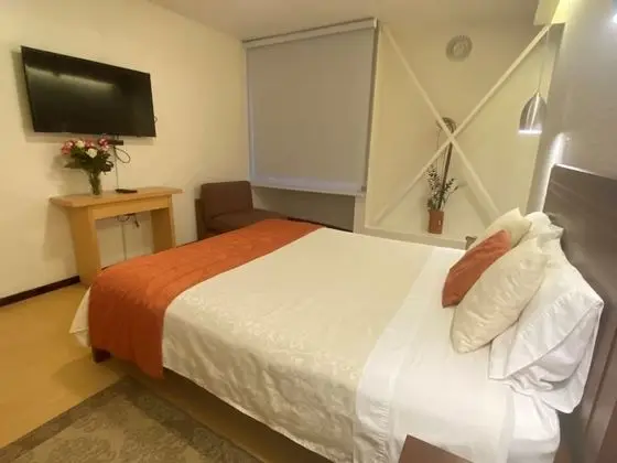 Standard Tek Büyük Yataklı Oda