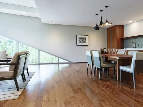 Villa (Maple)
