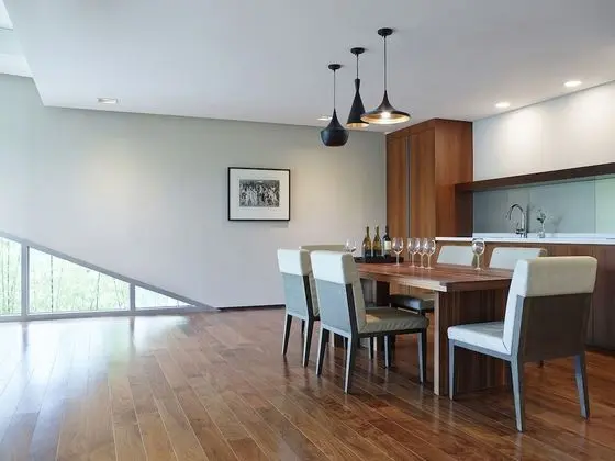 Villa (Maple)