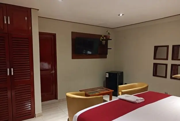 Business Tek Büyük Yataklı Oda