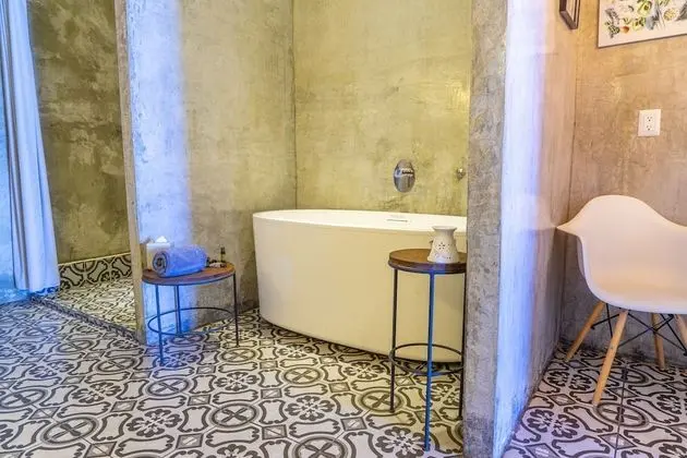 Luxury Stüdyo Süit, 1 En Büyük (King) Boy Yatak, Sıcak Su Havuzu, Okyanus Manzaralı