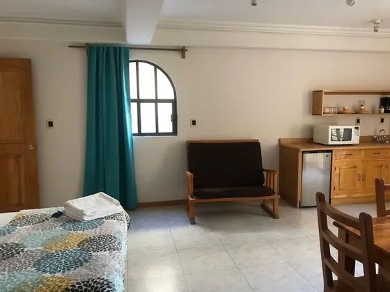 Basic Tek Büyük Yataklı Oda, 1 Büyük (Queen) Boy Yatak, Balkon, Şehir Manzaralı