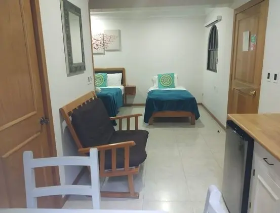 Junior Oda, 2 Büyük (Queen) Boy Yatak, Balkon, Bahçe Manzaralı
