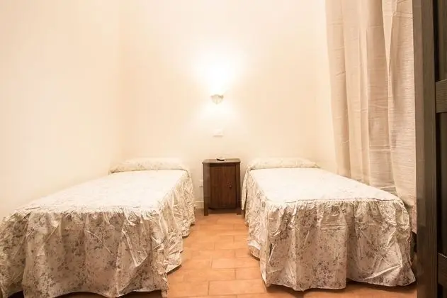 Comfort Room, 2 single beds, double bed NOT available.