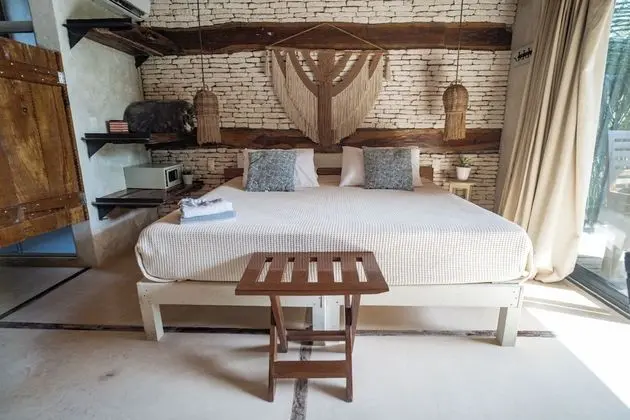 Nº 4 JUNGLE BEACH STUDIO A/C, WI FI, KITCHENETTE, TERRACE