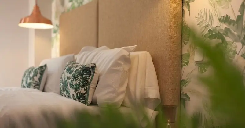 Romantic Stüdyo (Free Bottle of Sparkling Wine)