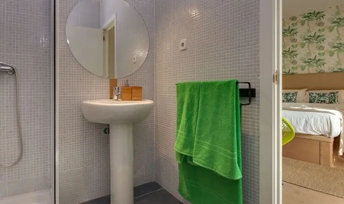 Romantic Stüdyo (Free Bottle of Sparkling Wine)