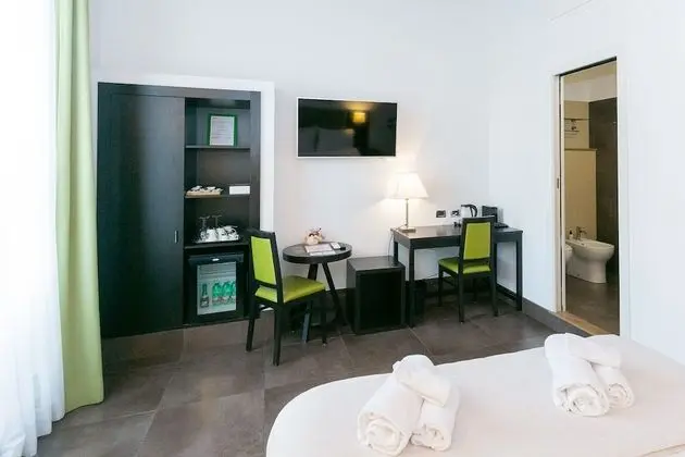 Luxury Oda