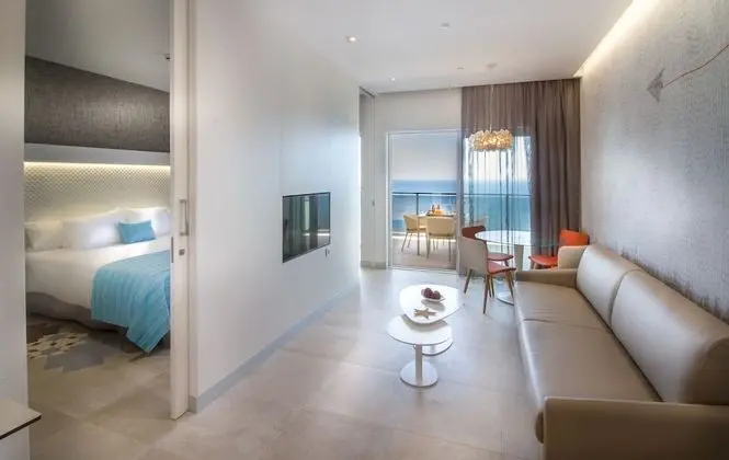 Suite, cocina, vistas al mar (2 adults + 2 children), terraza