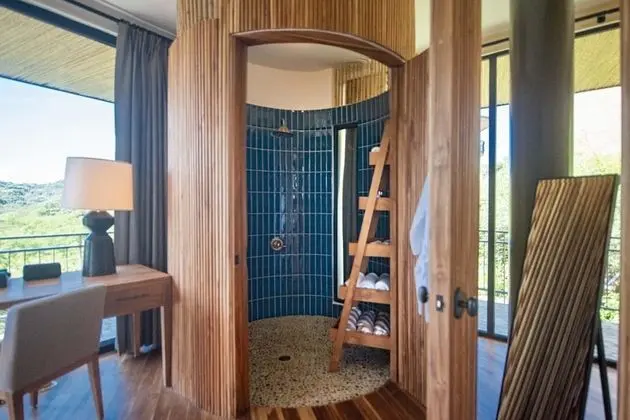 Tropical Forest View Suite