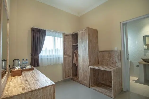 Deluxe Tek Büyük Yataklı Oda (With Sofa Bed)