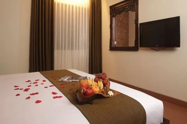 Honeymoon Room