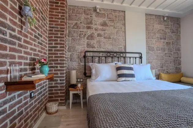Deluxe Oda Balkonlu, Kısmi Deniz Manzaralı