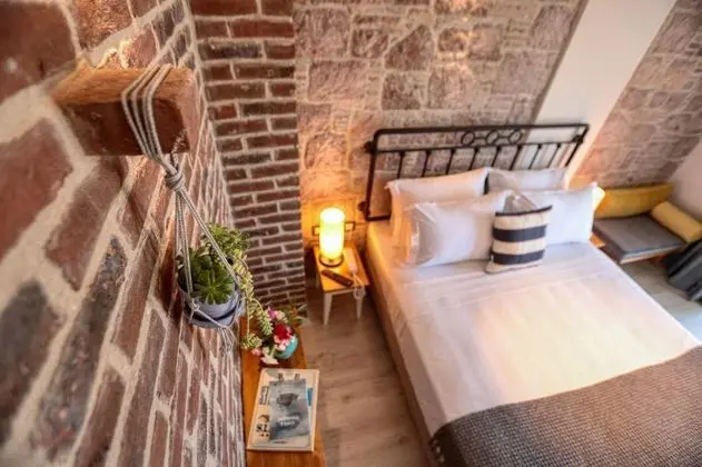 Deluxe Oda Balkonlu, Kısmi Deniz Manzaralı