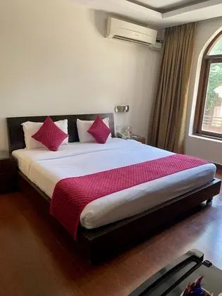 Comfort Tek Büyük Yataklı Oda