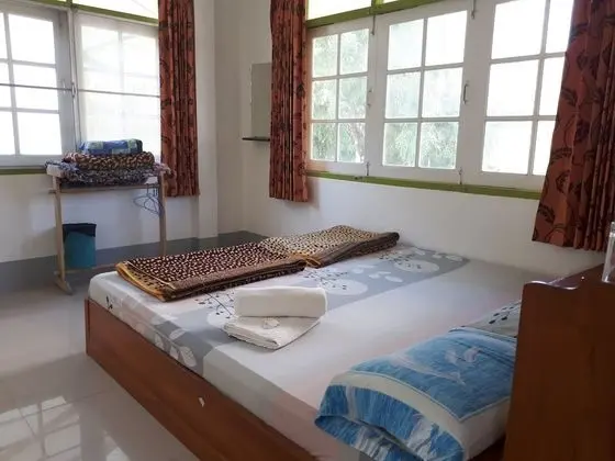 3 Bedrooms Bungalow