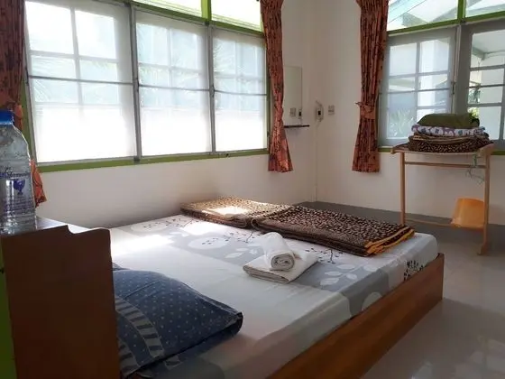 3 Bedrooms Bungalow