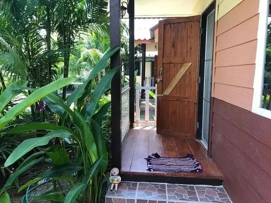 Bungalow with Garden View