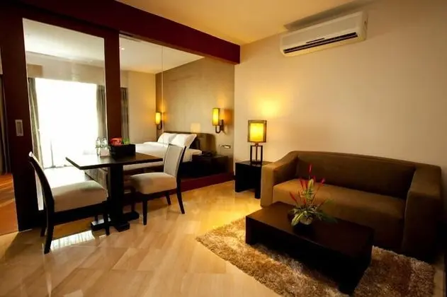 Pietra Suite