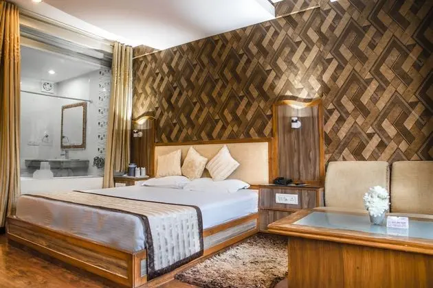 Honeymoon Tek Büyük Yataklı Oda
