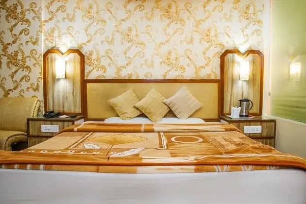 Honeymoon Tek Büyük Yataklı Oda