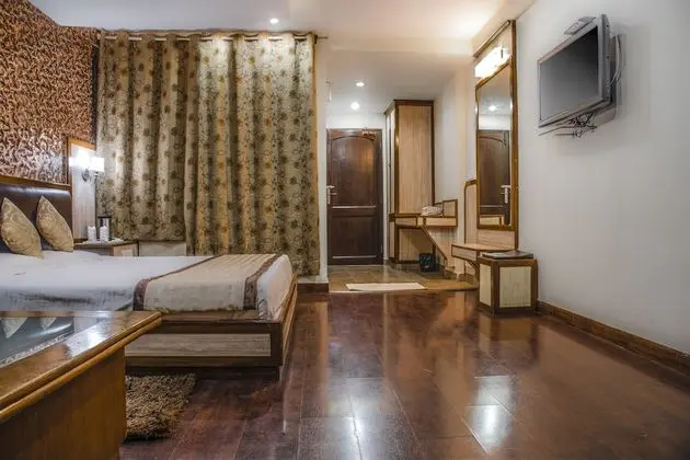 Honeymoon Tek Büyük Yataklı Oda
