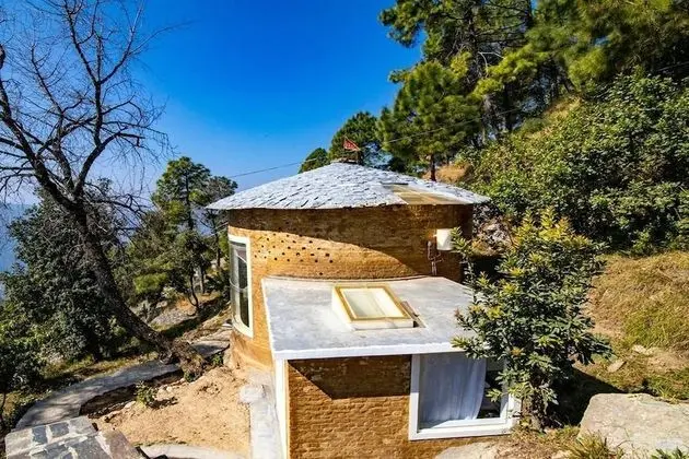 Standard Kır Evi